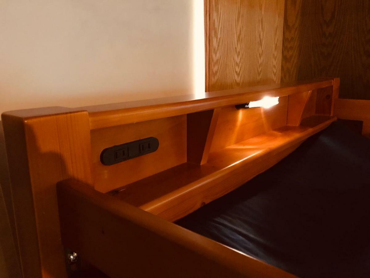 Ropeway St. Guesthouse Мацуяма Номер фото