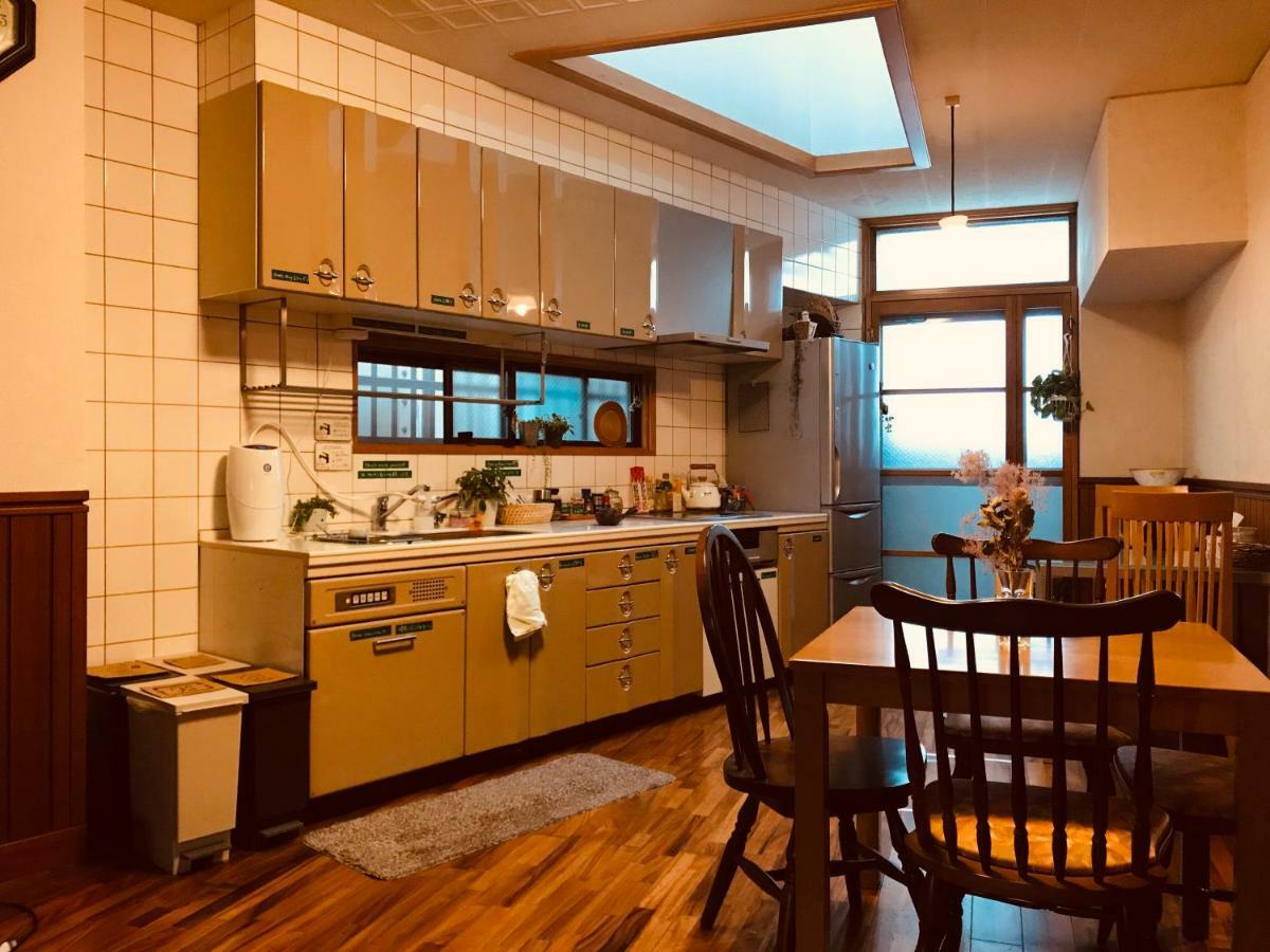 Ropeway St. Guesthouse Мацуяма Екстер'єр фото