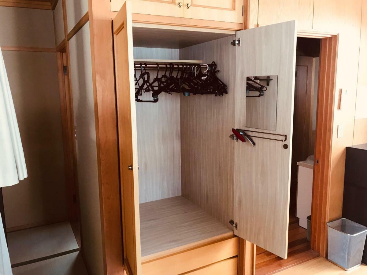Ropeway St. Guesthouse Мацуяма Номер фото